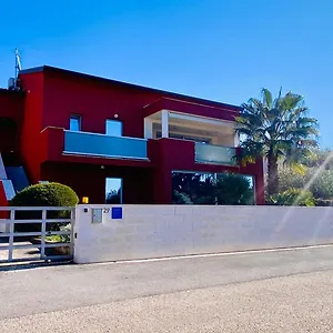 Ivni Apartment