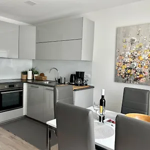 Sara Apartment