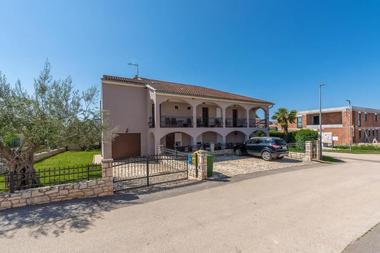 Apartments Morena Novigrad