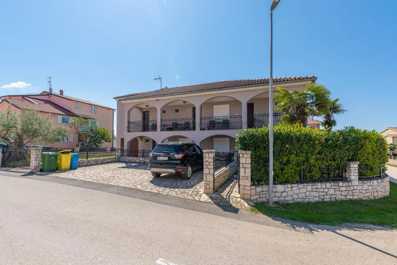 Apartments Morena Novigrad  Croatia