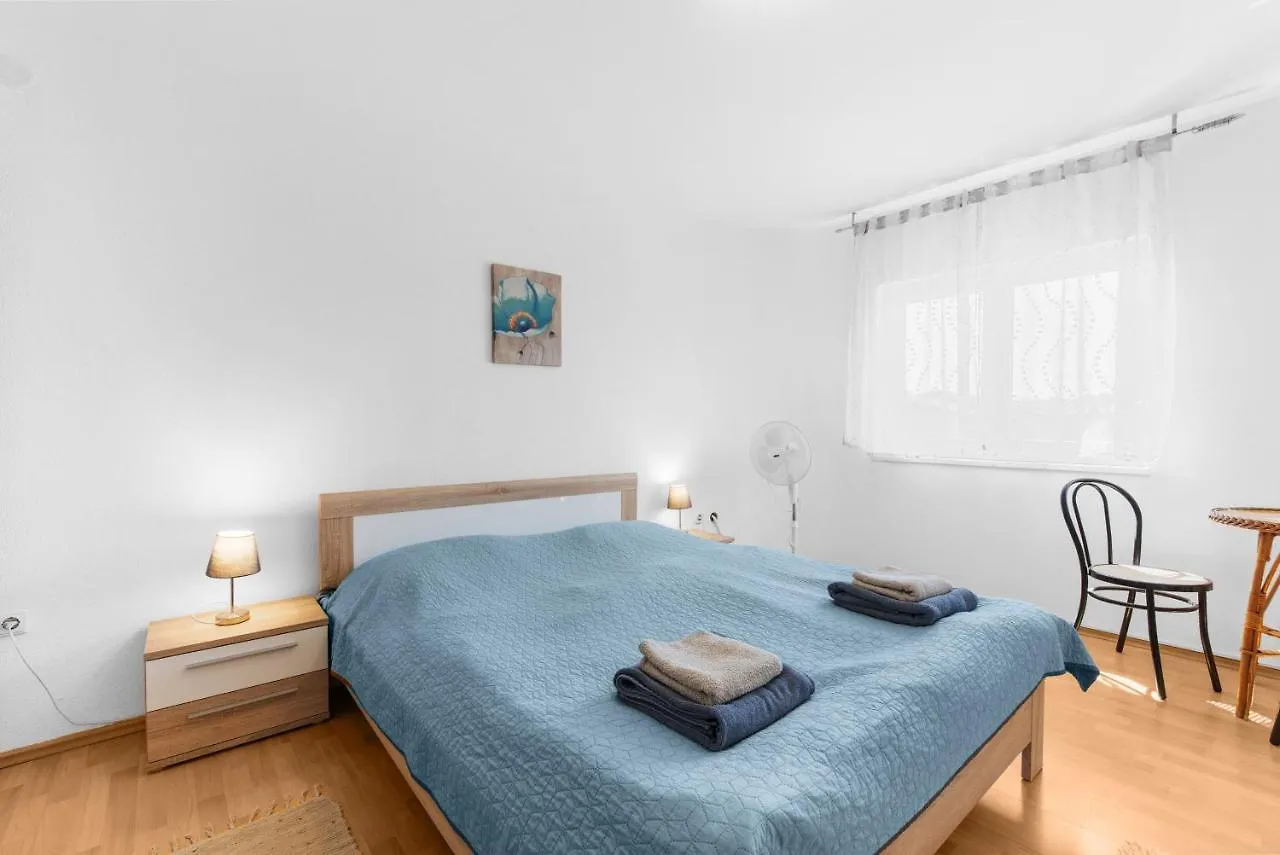 Apartments Morena Novigrad  Novigrad (Istria)