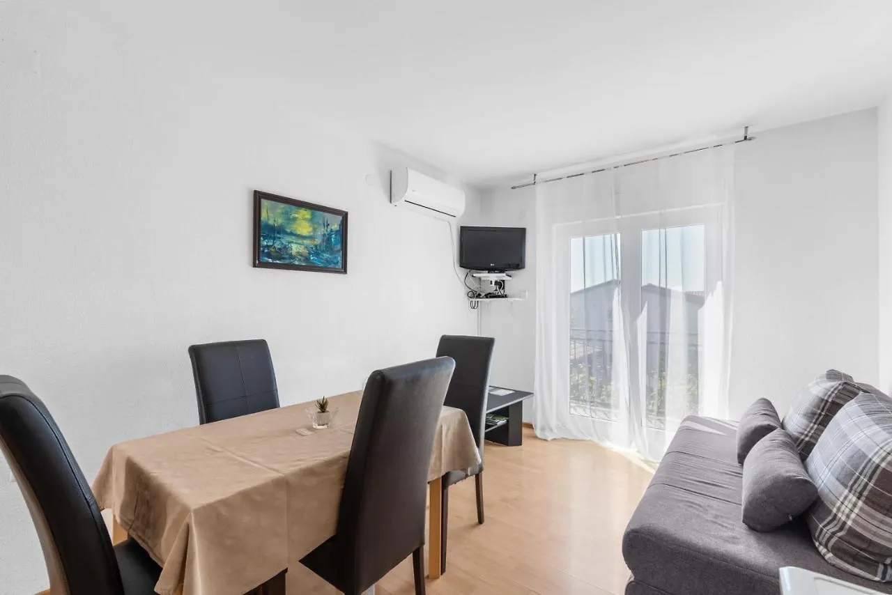 Apartments Morena Novigrad  Croatia